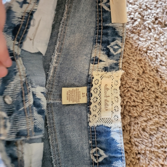 ALTAR'D STATE Denim Shorts Womens Size 25 NWT - Picture 3 of 3
